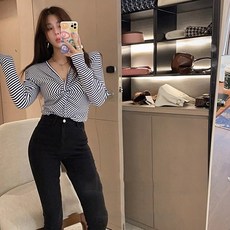 여성 브이넥 랩니트 크로스니트 가을과 겨울 스타일 흑백 스트라이프 셔츠 니트 크로