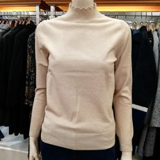 BCBG 비씨비지 가격파괴!! 겨울 울스판 목셔링 밑단시보리 반폴라 니트 스웨터