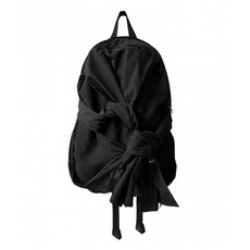 IUGAMAKARAS 이우가마카라스 Knotted Backpack (Black) Knotted Backpack(Black), none