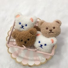 인형브로치