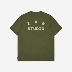 [정품 보증] 아이앱 스튜디오 x D.P. 티셔츠 아미 그린 IAB Studio x D.P. T-Shirt Army Green