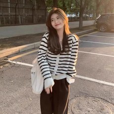[광선]여성 브이넥 싱글 긴팔 카디건 스트라이프 가디건 스웨터 이너웨어 여성 탑 여