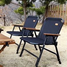 아베나키이지락블랙코트