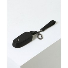 헤지스 블랙 퍼피장식 소가죽 키홀더