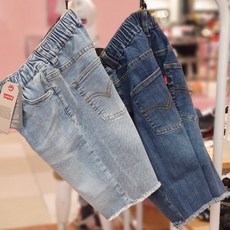 a83a64c43eff29f3fc819791dd098f9385e6beead40a0b0e8e85709e23c0.jpg