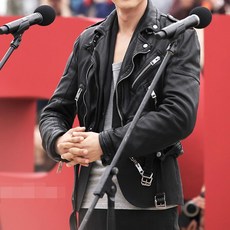 a6220125e07b81d1079178f387c61a3c97ef19bb75efdc53e1be984ab129.jpg