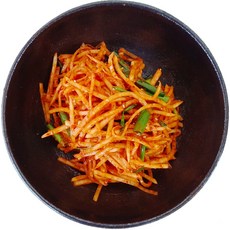 김치팩토리 / 맛있는 국산 무생채 2kg 3kg 전라도 비빔밥 무김치, 1개