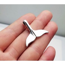 순금고래꼬리귀걸이