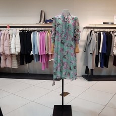 [더아이잗컬렉션(THEIZZATCOLLECTION)] [더아이잗컬렉션]쉬폰로즈패턴원피스CK
