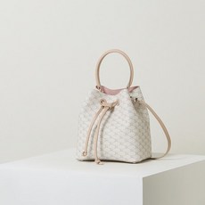 헤지스여성로고패턴가죽숄더백