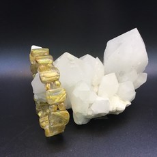 4ac3f7793bdf78d74995d8aa26e394d96de664610f1ace5e88c95496ac98.jpg