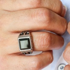 피나클블랙오닉스