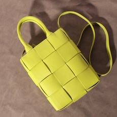 드래곤백미니고라 이너백 여자가방숄더백 왕골가방여름가방 폼폼 트리플점프 스몰 펄 여름도트백 기저귀가방 가죽 여성 디자이너 짜임 작은 핸드백 녹색 어깨 크로스백 꼭대기 수제 지갑