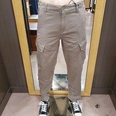 리바이스 무료배송! 가볍고 편안한 카고바지 트랜디하고 멋스러운 면 카고 팬츠 XX CARGO TAPER 면바지 L39440-0002카키베이지
