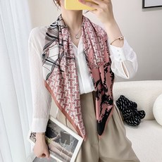  코코린느 명품 디자인 럭셔리한 스카프-실크 스카프  상품 이미지