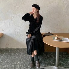 빅사이즈 여성의류 뚱뚱한 헵번풍 클래식 프렌치시크 보이핏 볼륨 블랙 벨벳 롱