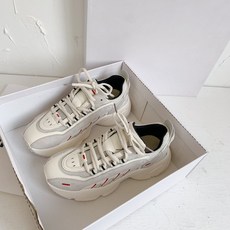 ae9af8b8a1e6d43d222c8274a6e0ffce3ba1225050fa3a36790c279b3e53.jpg