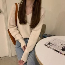 브이넥 긴팔 니트ERHDFDGJTUJ