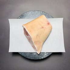 [고기선생] 돼지족발 앞다리 장족 돈학(장족 발목절단) 쫄대기 1kg 족발용 슈바인학센 찜용 탕용 수육용 캐나다산, 1개, 보쌈용 통 1kg 이상