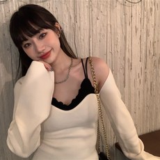 오프숄더니트