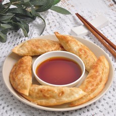 [HACCP인증] 대용량 속이 꽉찬 고기만두/김치만두/군만두 1.4kg + 1.4kg, 중화 군만두 1.4kg+1.4kg, 2개