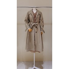 써스데이아일랜드트렌치코트