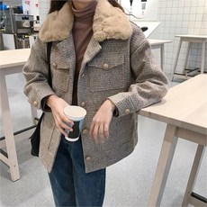 df76ba6a33347ad93380dfb17dc202ab801e9b6a9148e8f4a7fd6649d7cf.jpg
