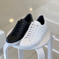 미소페스니커즈