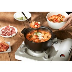 [최자로드방영] 왕십리 한양대 김치찌개 맛집 돼지김치찌개 밀키트 2-3인 캠핑음식 홈파티 술안주 최자로드 홍석천 이원일 당일제작 국물제외 내용물 1kg, 1개, 900g