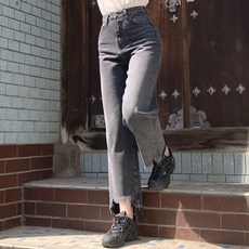 b6492549fb7b5dd7a6da6fe92ec0318e58cf227ef911f7fa1e07e8dd2b51.jpg