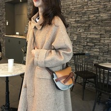 0cf5624c48f967a4251039c6716396b3d1bc7634272a1eb33226a8a81055.jpg