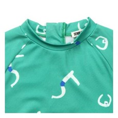 데님인더박스래쉬가드