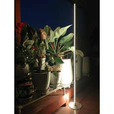 블루투스와 리모컨으로 1600만가지 색상을 마음대로 제어할수 있는 스마트 형광바 장스탠드 코너조명