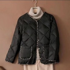 POMTOR 여성 가을 트렌디 포켓 디테일 라운드넥 경량 퀼팅 자켓
