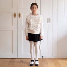[동아쇼핑] 2023년 가을 겨울 신상~간절기에 두루두루 코디하기 좋은@@도톰 꽈베기 니트 조끼@@초등 여아 신학기 베이직한 등원룩으로 좋아요.EDVK23W06