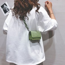 797ef460967ad08874176e15af8396ebe4a6d29eca38ab9c882a3e3822e4.jpg