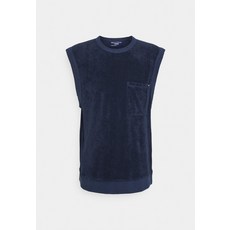 유니클로에어리즘반팔폴로