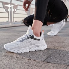 티아모스니커즈