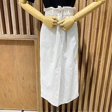 에잇컨셉스커트