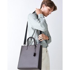 헤지스 악세서리 남성 20FW [KEVIN]블랙 참장식 크로스 겸용 미니 토트백 HJBA0F885BK
