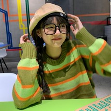 극Q키위 KINT 멜란 스트라이프 단가라 루즈핏 상의