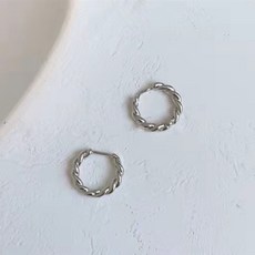 꼬임귀걸이