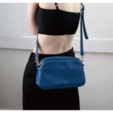 필인더블랭크 시스터 트라페즈 미들백