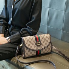 GT210406 새로운 여성용 핸드백 겨드랑이 가방 캐주얼 숄더백 메신저 백 핸드백 체인 숄더백
