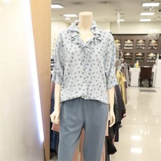 안지크블라우스