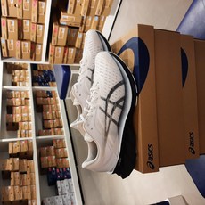 아식스노바블라스트