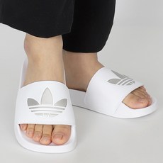 아디다스아딜렛라이트