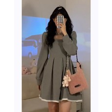 305bf72806b74cb3dcd4ca82d6f0174677d59d75fef8a98aa0f4bbd6f887.jpg