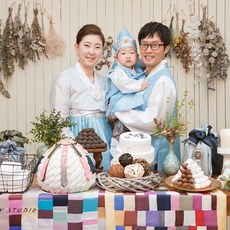 전통돌상스튜디오 드라이플라워 전통돌상촬영 3인가족 전통돌사진 가족사진촬영