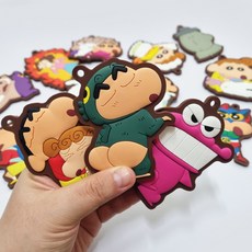 제우스 못말리는 짱구딱지 유연하고 튼튼한 딱지놀이 네임택 가방고리 겸용 (1개 랜덤발송), 1개 랜덤발송